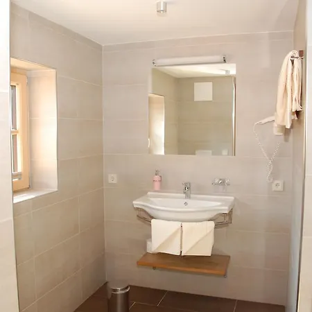 Erbhof Anderlhof Отель 3*